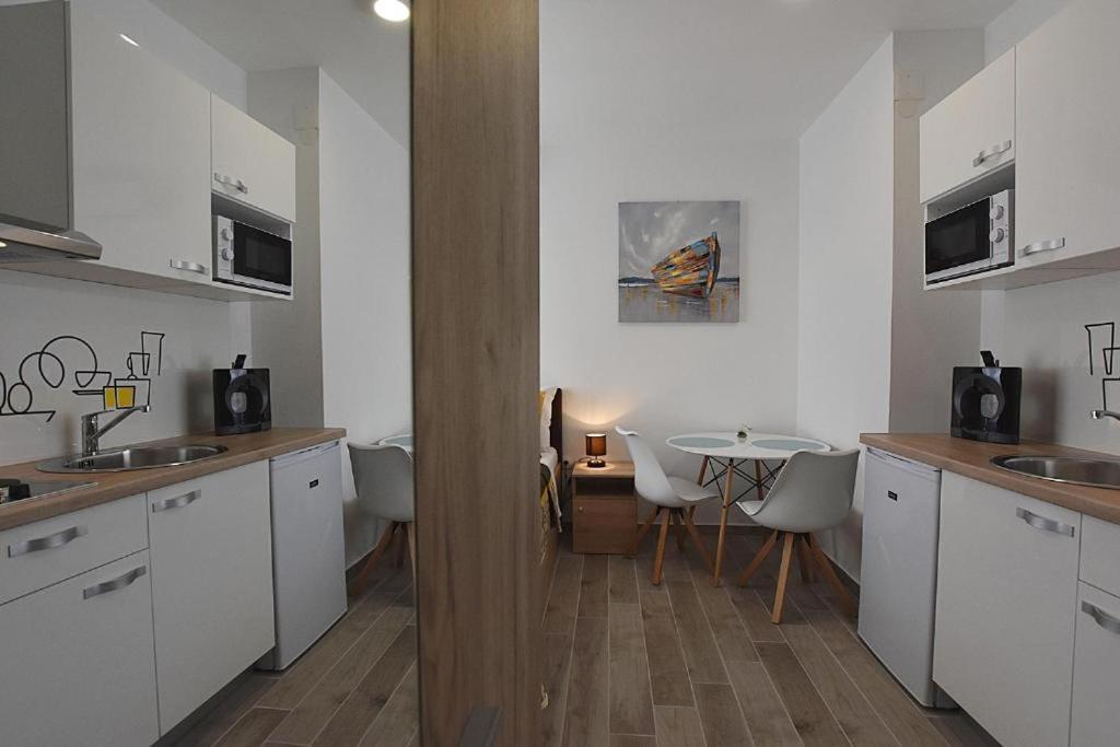 Appartamento Roko & Borna Self Check - In Zara Esterno foto