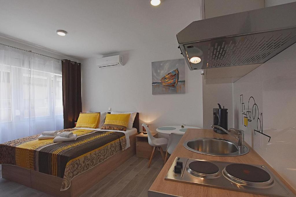 Appartamento Roko & Borna Self Check - In Zara Esterno foto